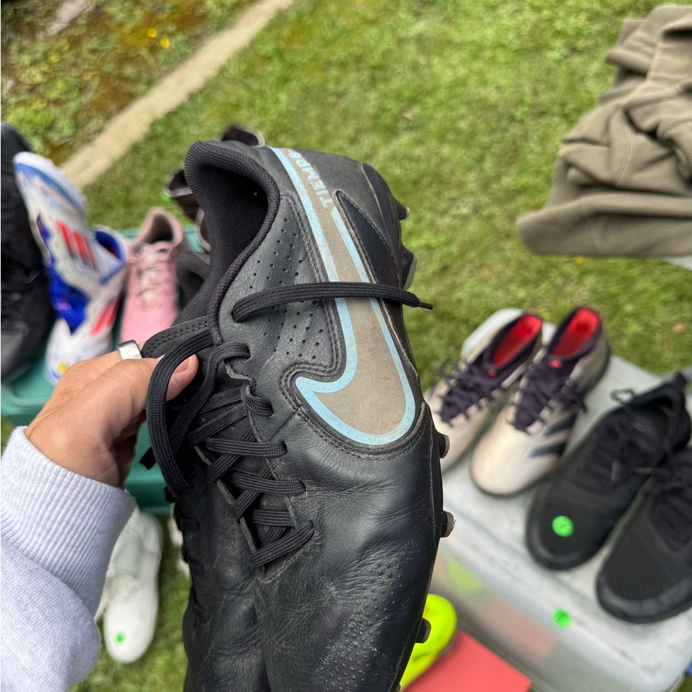 Nike Black and Blue Athletic Cleats
